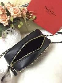 Picture of Valentino Handbags _SKUfw156548460fw